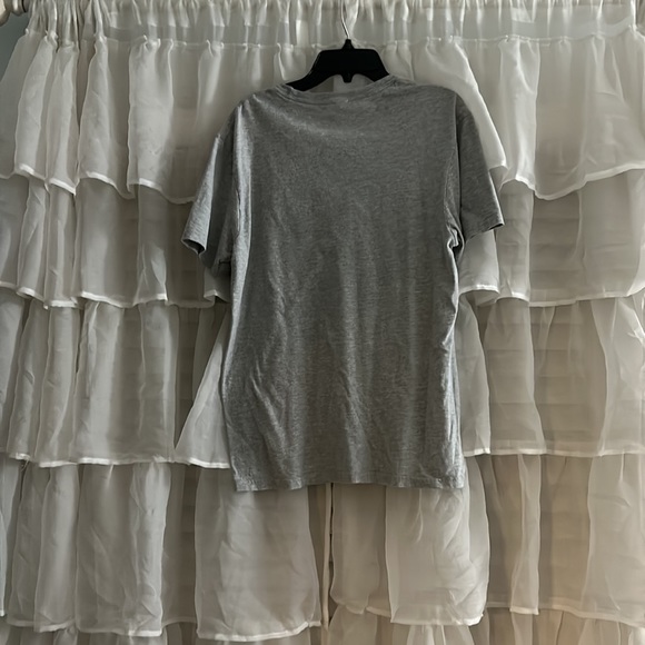 tshirt - Picture 3 of 3